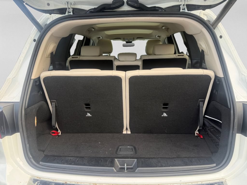 Used 2023 Mercedes-Benz GLB 250 w/ Premium Package image 29