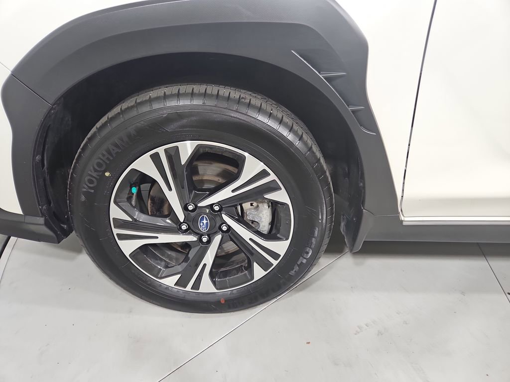 Certified 2025 Subaru Crosstrek 2.0i Premium image 27