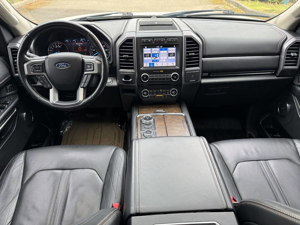 Used 2018 Ford Expedition Platinum AWD/4WD image 10