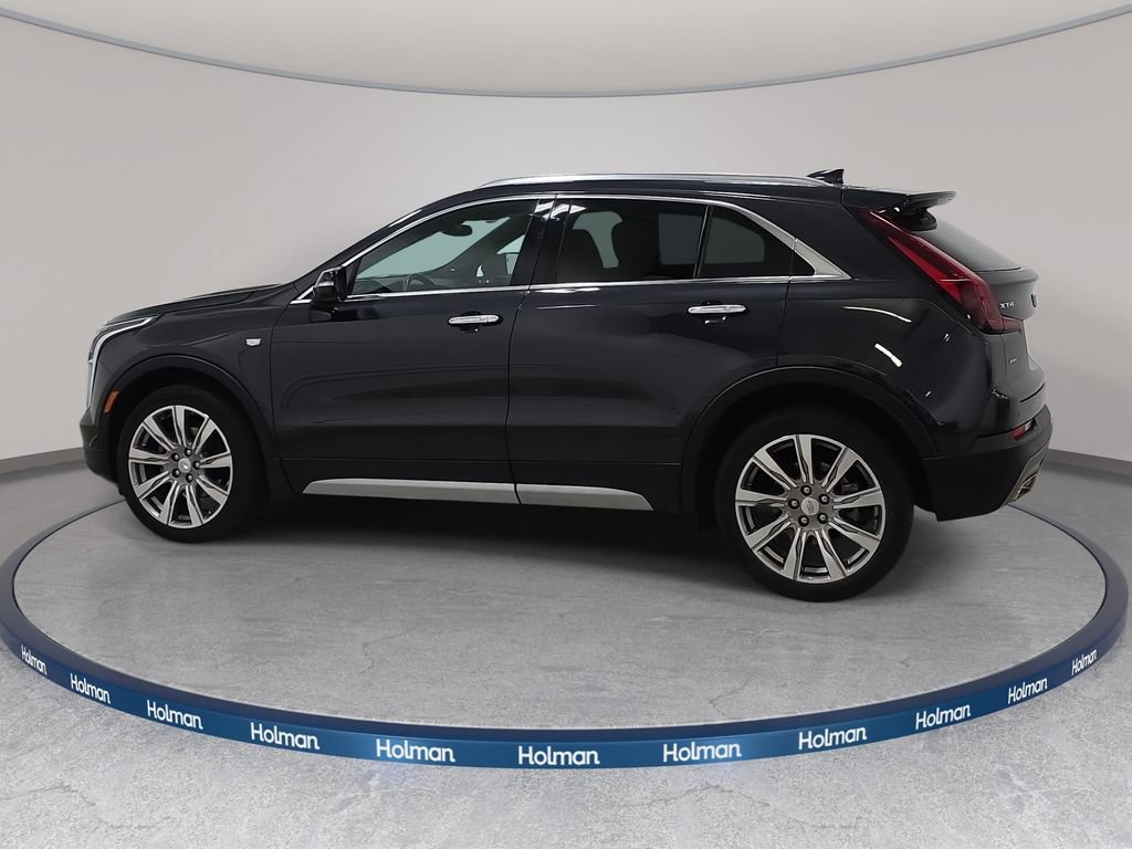 Used 2023 Cadillac XT4 Premium Luxury w/ Cold Weather Package AWD/4WD image 9