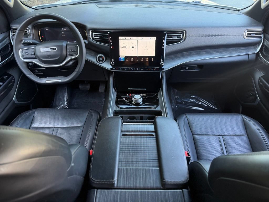 Used 2024 Jeep Wagoneer Series II w/ Flexible Seating Group AWD/4WD image 42