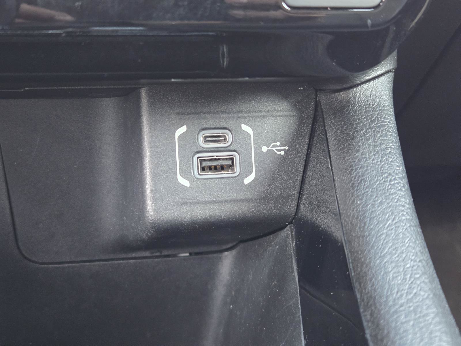 Used 2023 Jeep Compass Limited AWD/4WD image 14