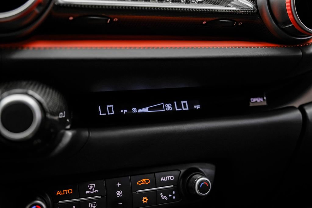 Used 2019 Ferrari 812 Superfast RWD image 30