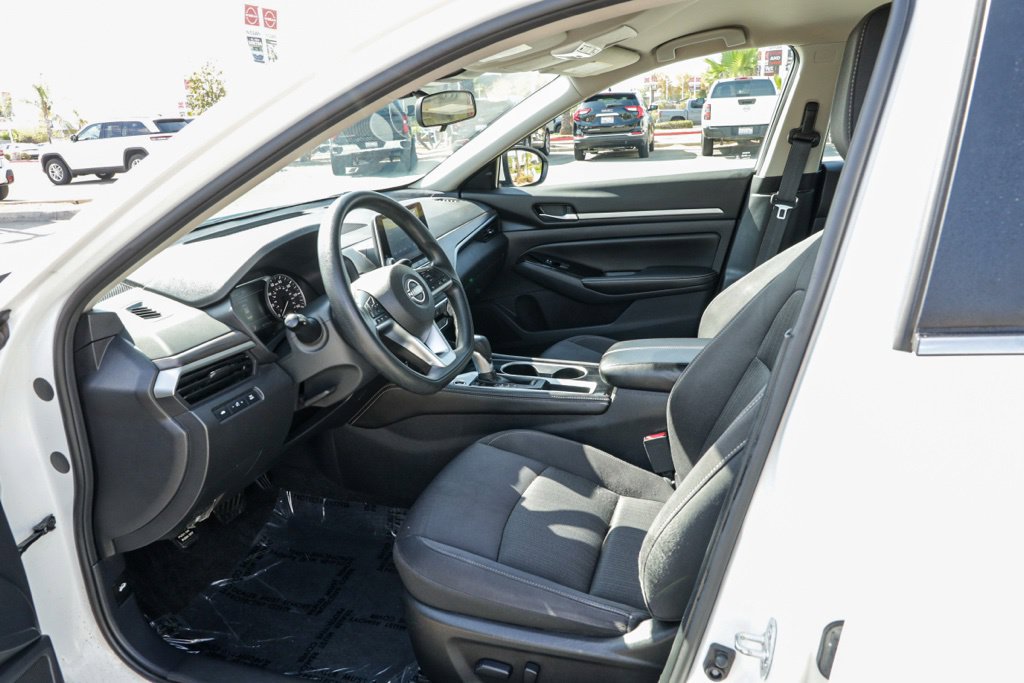 Used 2023 Nissan Altima 2.5 SV FWD image 53