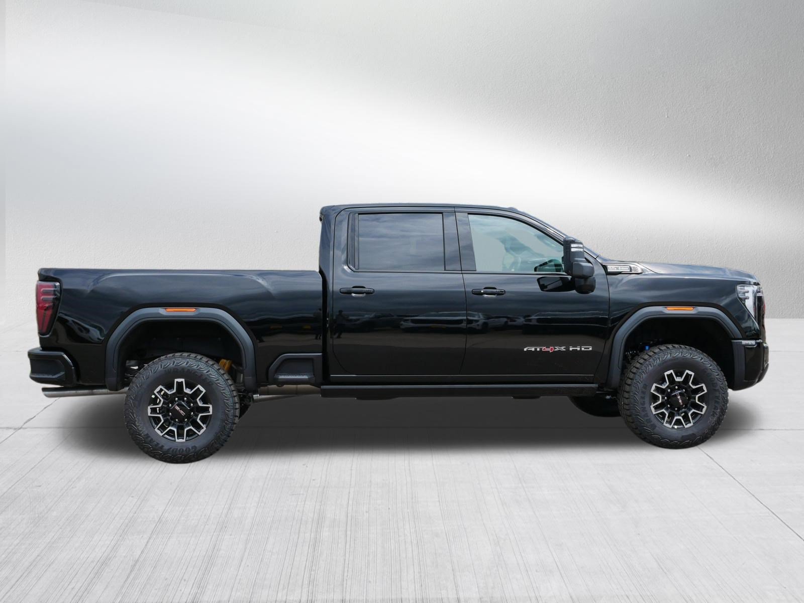 New 2026 GMC Sierra 2500 AT4X AWD/4WD image 6