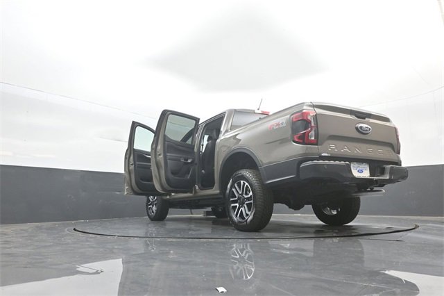 New 2025 Ford Ranger Lariat w/ FX4 Off-Road Package image 37