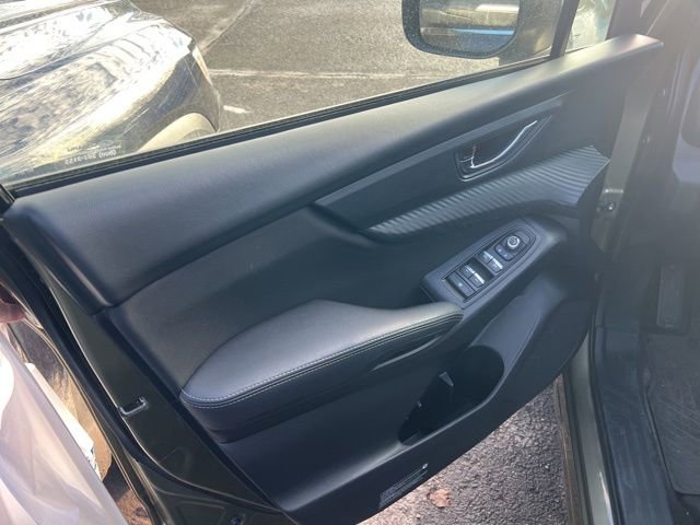 Used 2023 Subaru Ascent Premium w/ Convenience Package image 13
