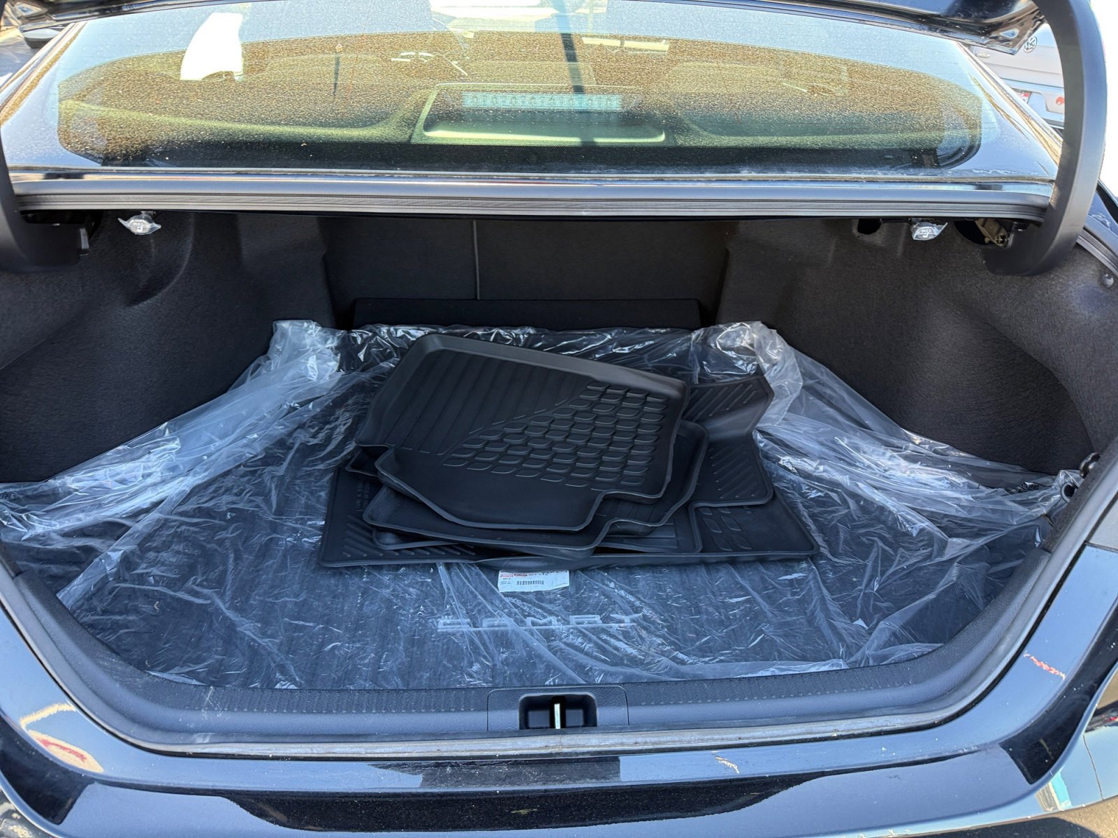 Used 2022 Toyota Camry LE image 17