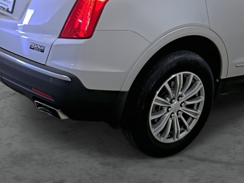 Used 2019 Cadillac XT5 Luxury AWD/4WD image 12