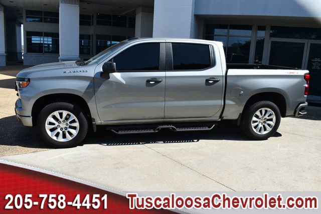 Used 2025 Chevrolet Silverado 1500 Custom image 6