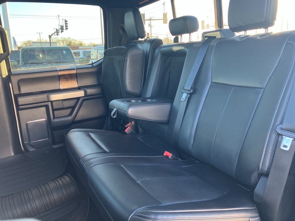 Used 2022 Ford F250 Lariat w/ Chrome Package image 32