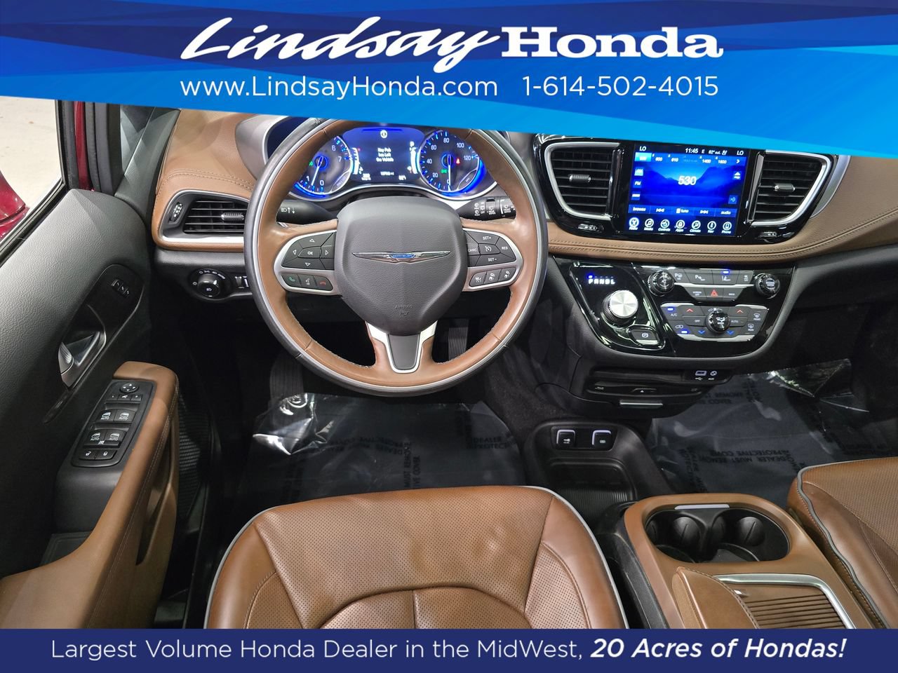 Used 2017 Chrysler Pacifica Limited w/ UConnect Theater Package FWD image 13