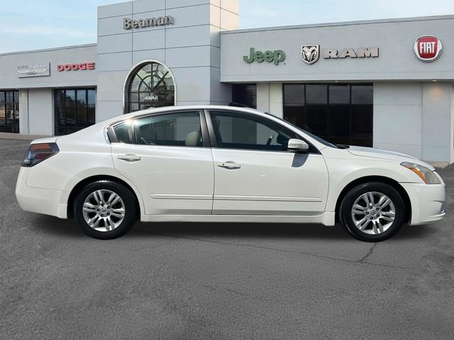Used 2011 Nissan Altima 2.5 SL w/ 2.5SL Pkg FWD image 8