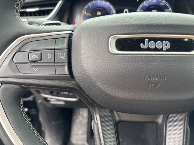 Used 2023 Jeep Grand Cherokee L Laredo image 29