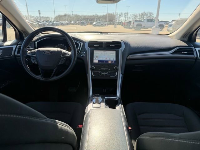 Used 2020 Ford Fusion SE image 22