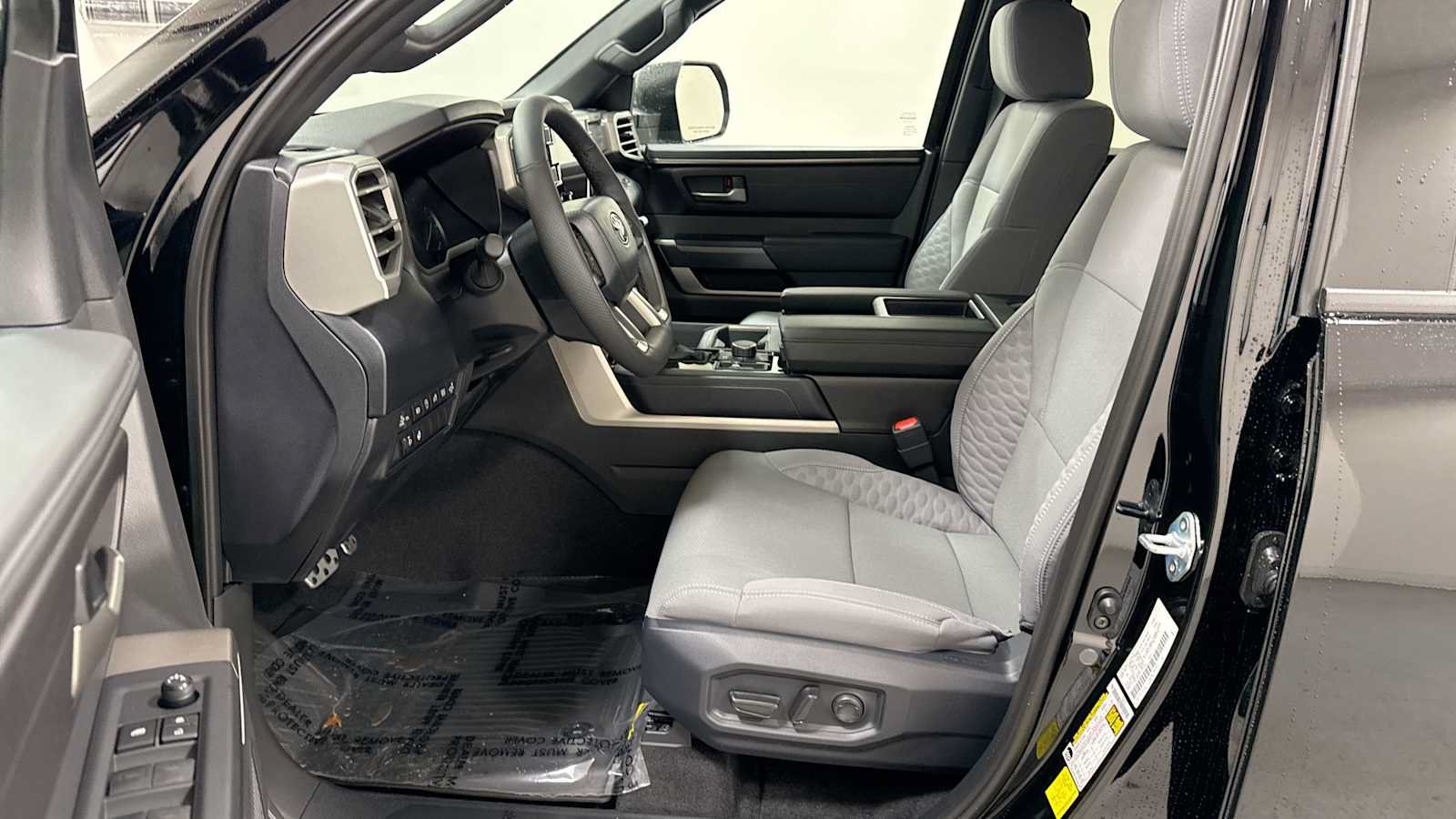 New 2025 Toyota Tundra SR5 w/ TRD Off-Road Package AWD/4WD image 13
