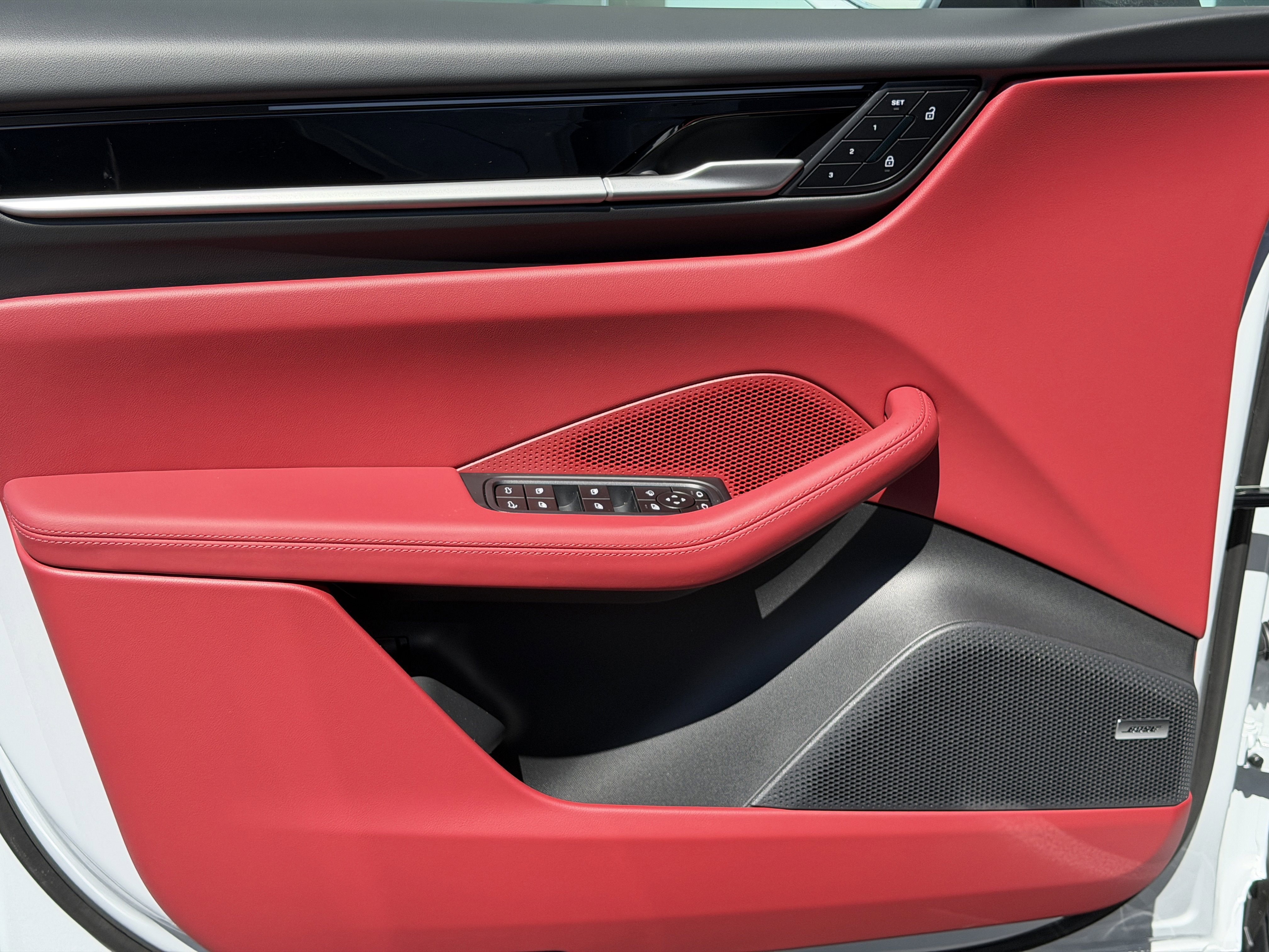 New 2026 Porsche Macan Electric image 23