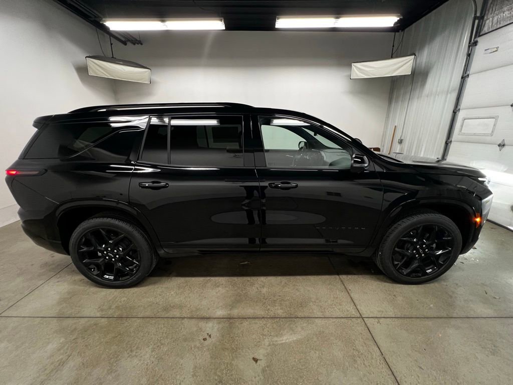 New 2026 Chevrolet Traverse RS w/ LPO, Illumination Package image 2