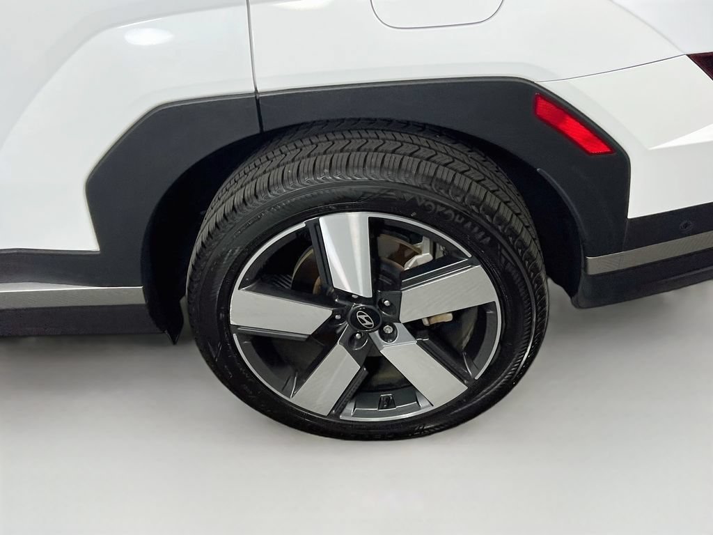 Certified 2025 Hyundai Santa Fe Limited AWD/4WD image 32