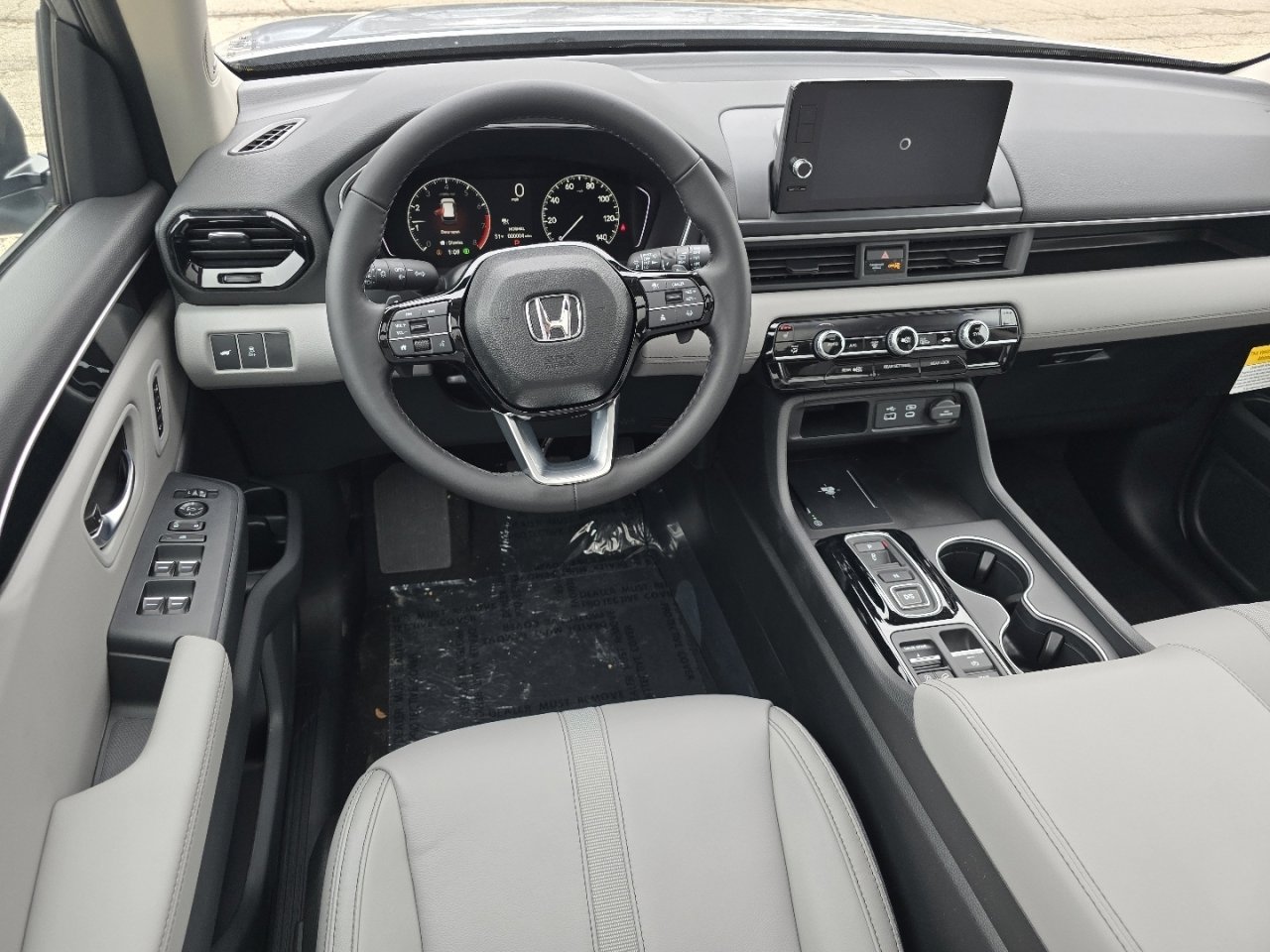 New 2025 Honda Pilot Touring image 26