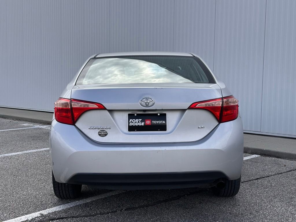 Used 2019 Toyota Corolla LE image 4