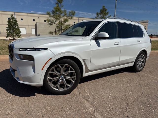 Used 2024 BMW X7 xDrive40i image 1