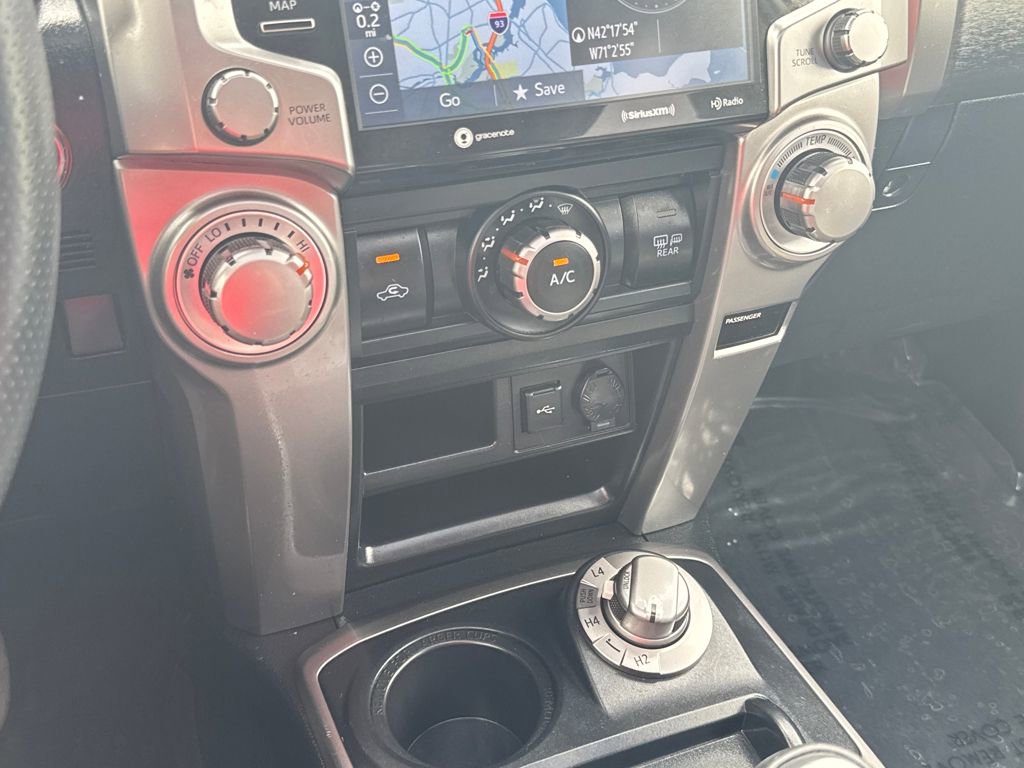 Used 2022 Toyota 4Runner SR5 Premium image 27