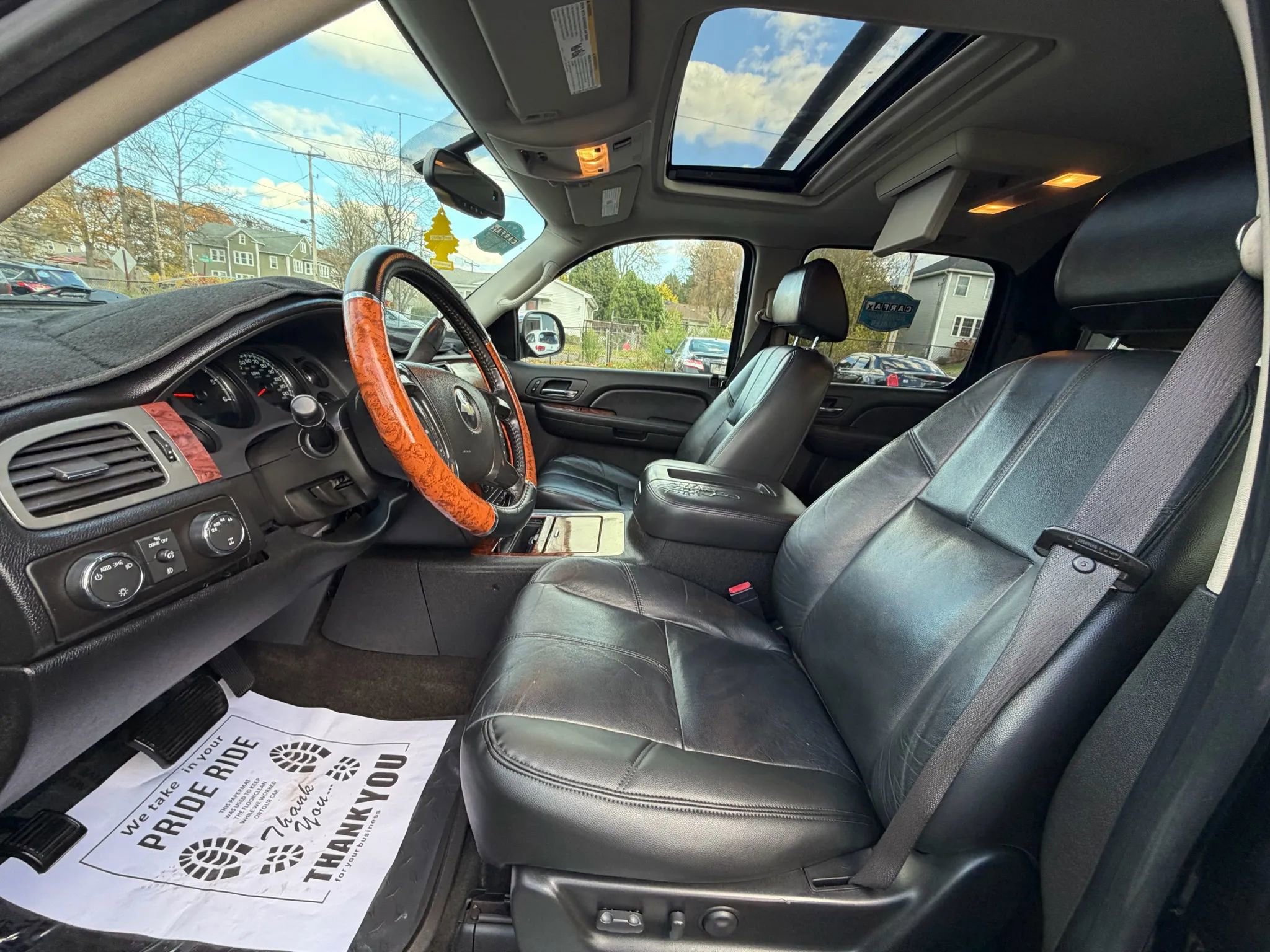 Used 2008 Chevrolet Avalanche LTZ w/ LTZ Preferred Equipment Group image 9