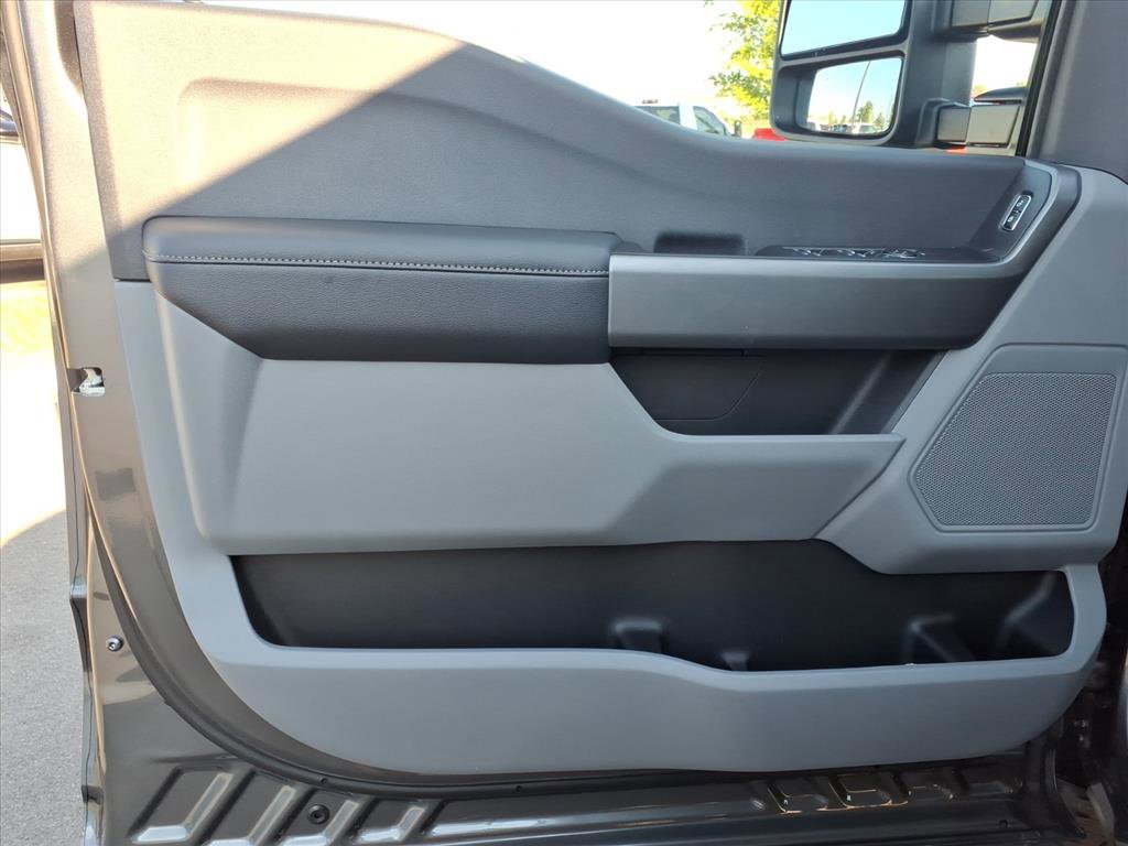 New 2026 Ford F250 XL w/ STX Appearance Package AWD/4WD image 11