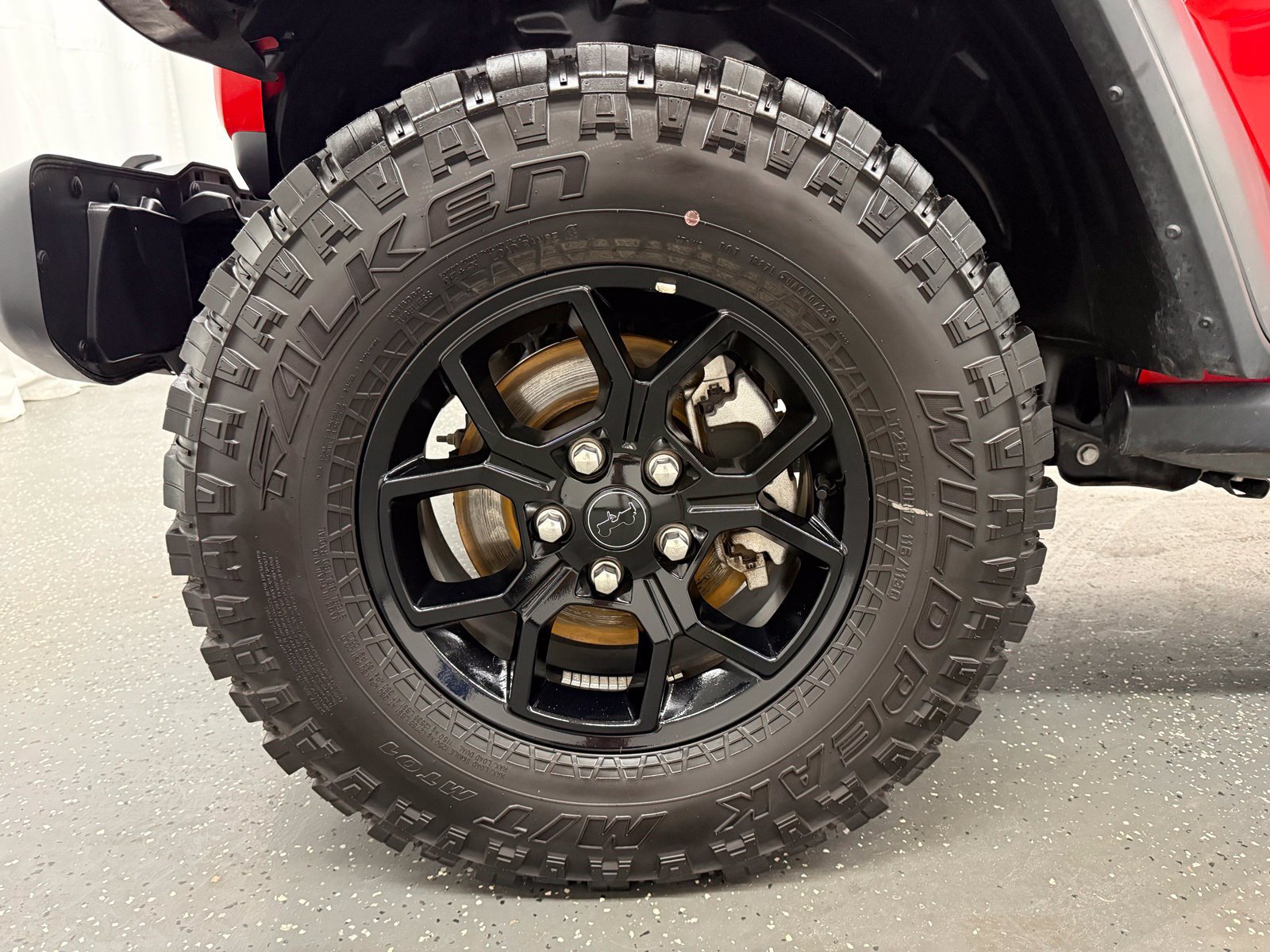 Used 2025 Jeep Wrangler Unlimited Sport AWD/4WD image 18