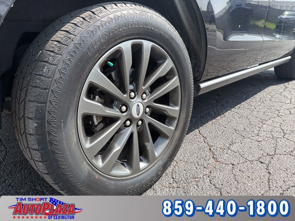 Used 2020 Ford Expedition Limited image 32