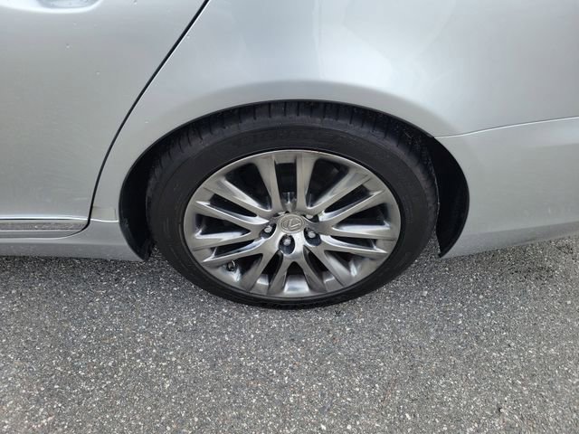 Used 2015 Lexus LS 460 w/ Comfort Package image 6