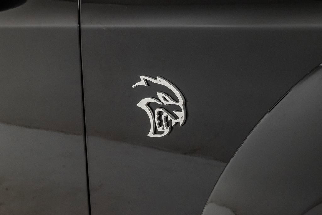Used 2018 Dodge Challenger SRT Hellcat RWD image 11