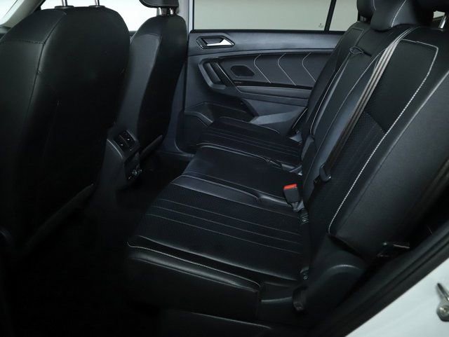 Used 2024 Volkswagen Tiguan SE FWD image 14
