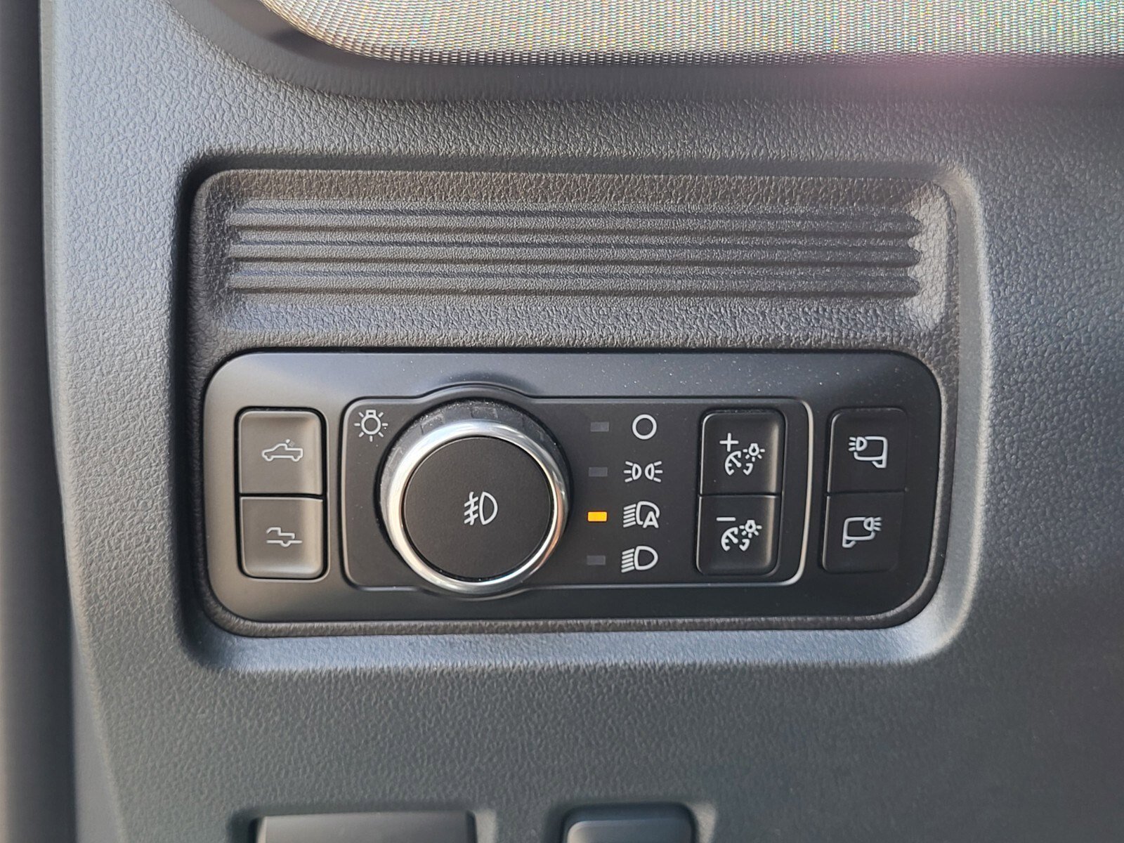 Used 2025 Ford F350 Platinum AWD/4WD image 25