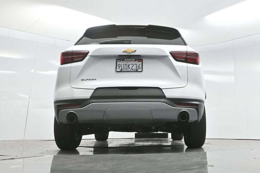 New 2025 Chevrolet Blazer LT w/ Convenience Package FWD image 70