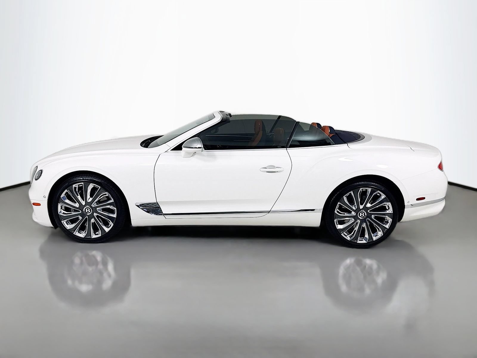 Certified 2023 Bentley Continental GT Mulliner AWD/4WD image 5