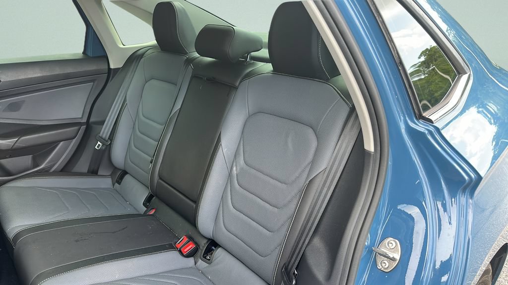 Certified 2025 Volkswagen Jetta SEL FWD image 27