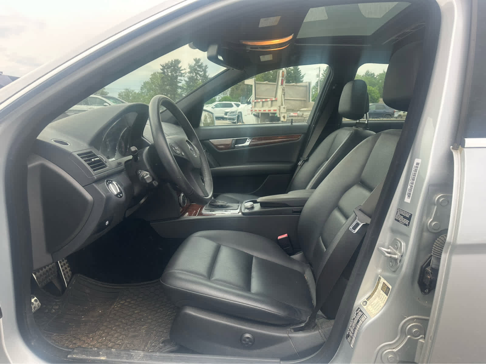 Used 2010 Mercedes-Benz C 300 4MATIC Sedan image 9