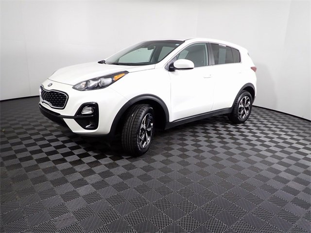 Used 2022 Kia Sportage LX image 8