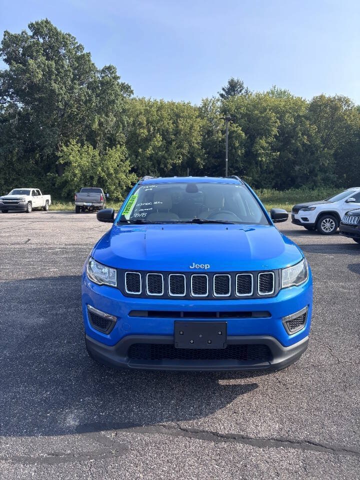 Used 2018 Jeep Compass Sport AWD/4WD image 3