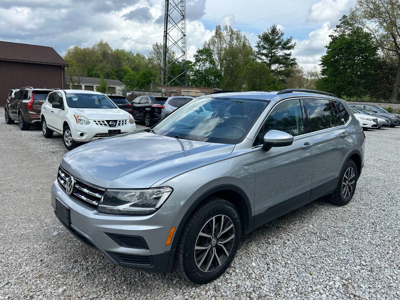 Used 2019 Volkswagen Tiguan SE w/ Panoramic Sunroof Package image 1