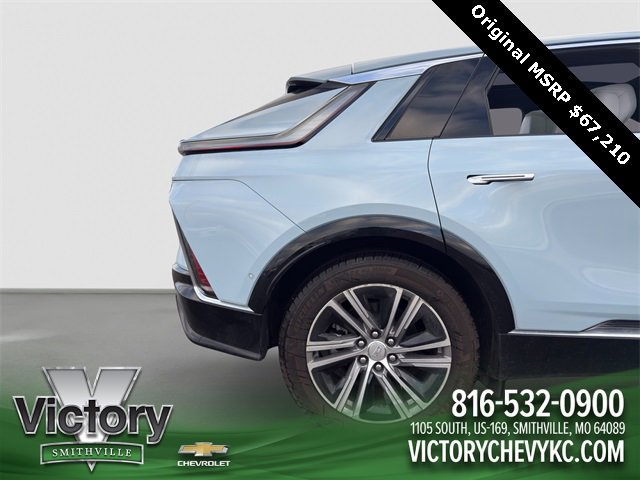 Used 2024 Cadillac Lyriq Luxury w/ LPO, Floor Liner Package image 23