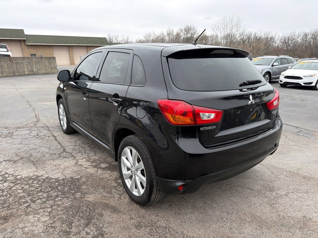 Used 2014 Mitsubishi Outlander Sport ES FWD image 8
