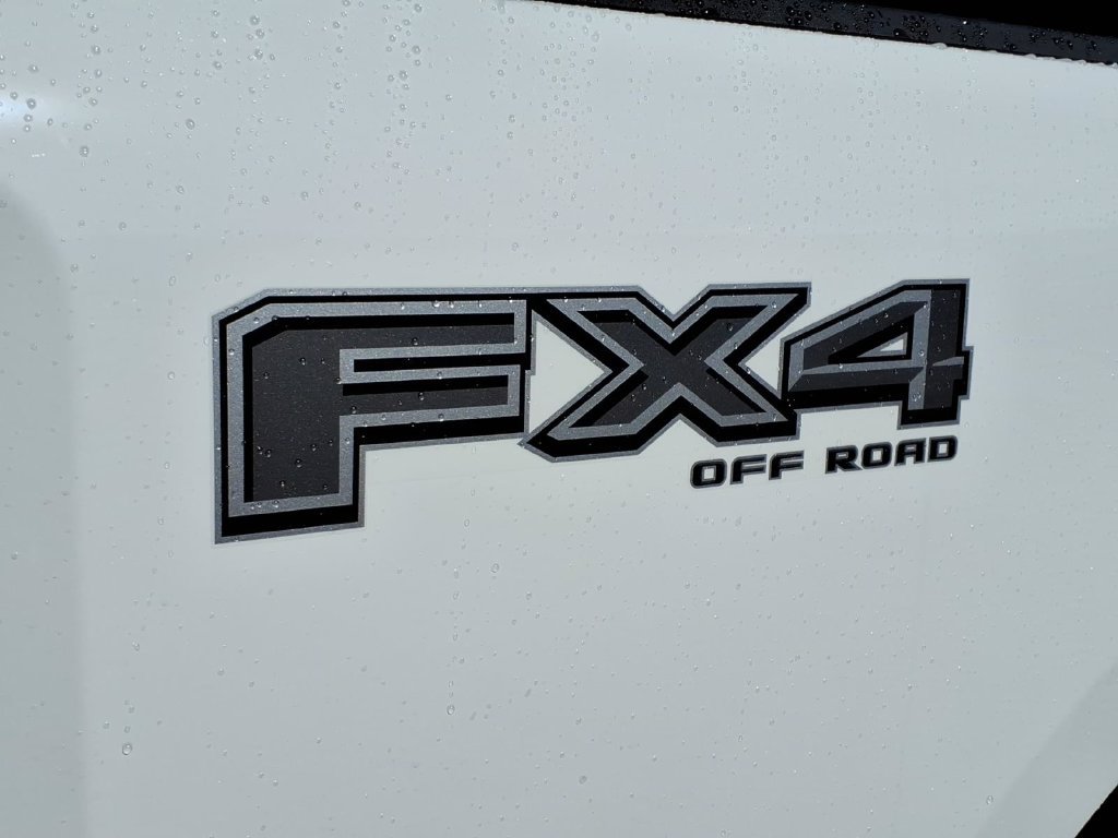 New 2026 Ford F250 XLT w/ XLT Premium Package AWD/4WD image 11