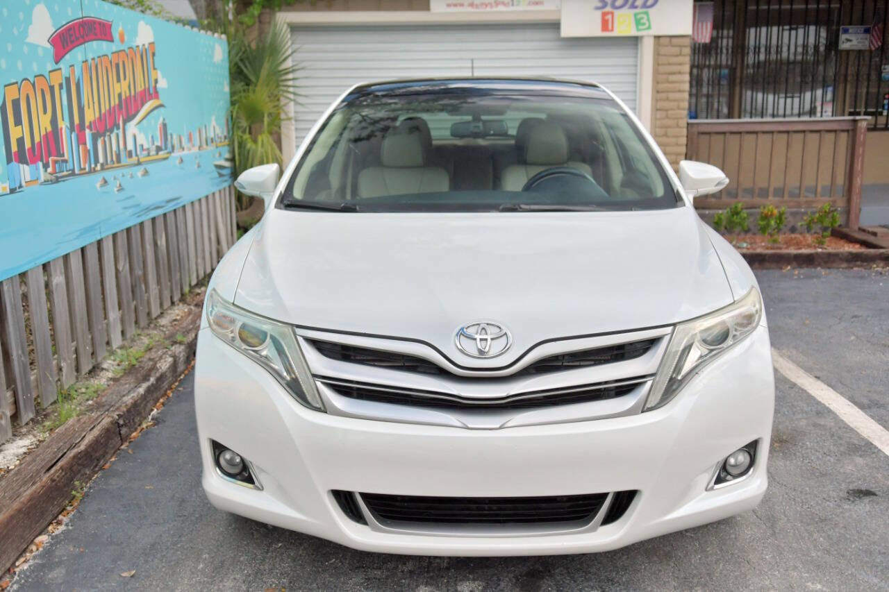 Used 2013 Toyota Venza Limited w/ Tow Prep Pkg image 3