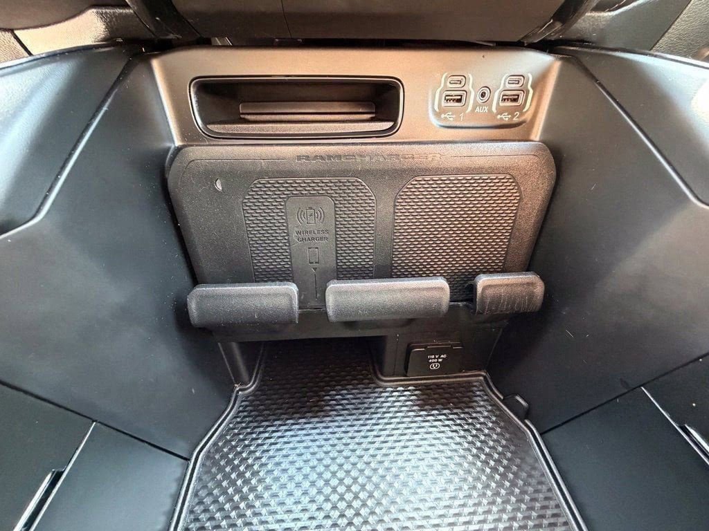 Certified 2022 RAM 1500 Limited RWD image 29