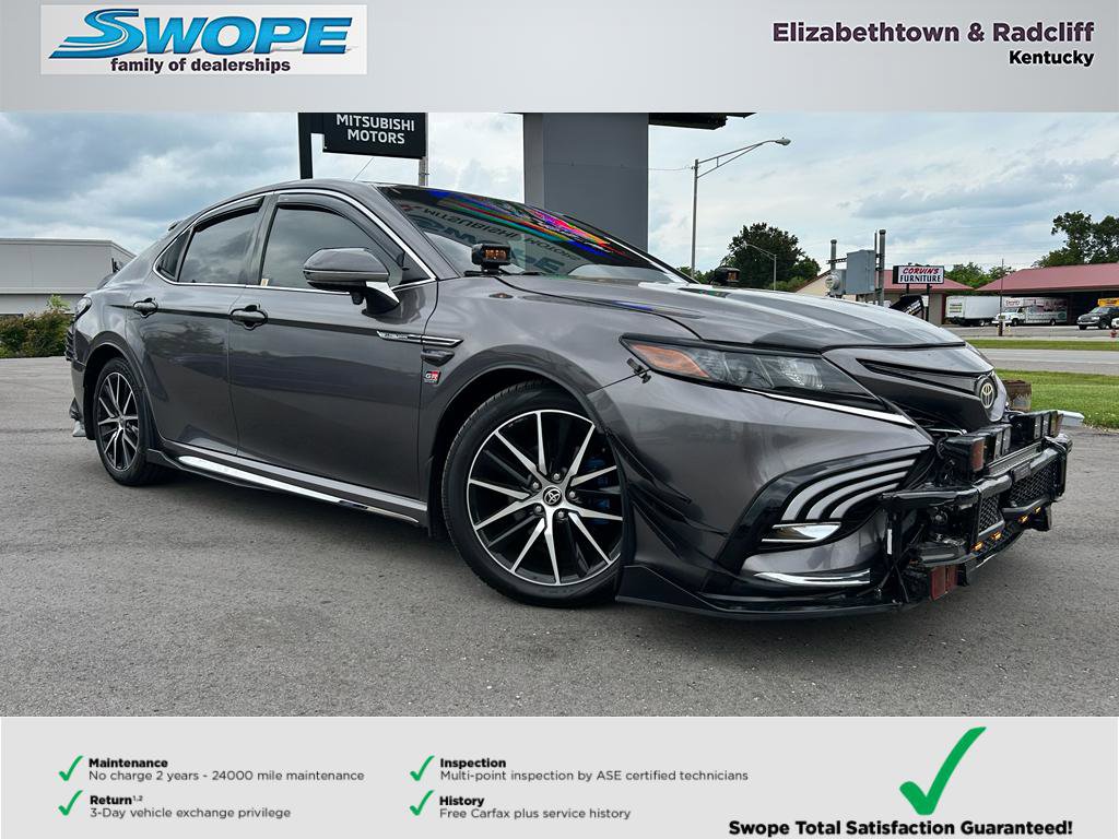 Used 2022 Toyota Camry SE image 1