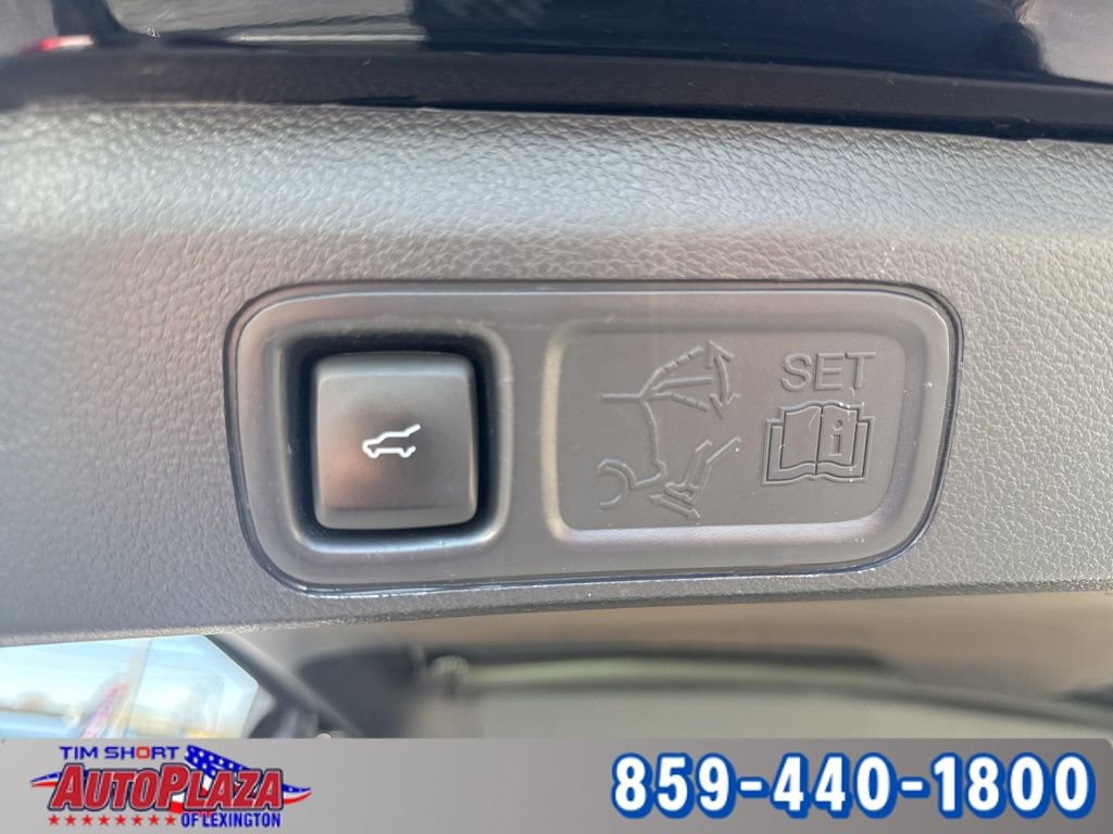 Used 2023 Ford Expedition Limited image 27