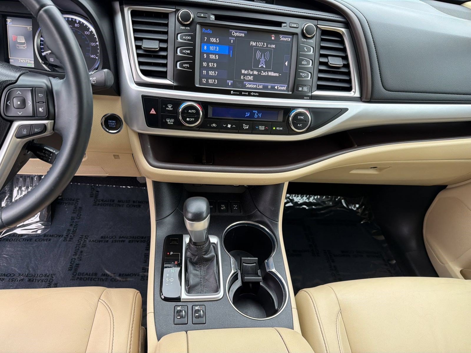Used 2018 Toyota Highlander XLE AWD/4WD image 17